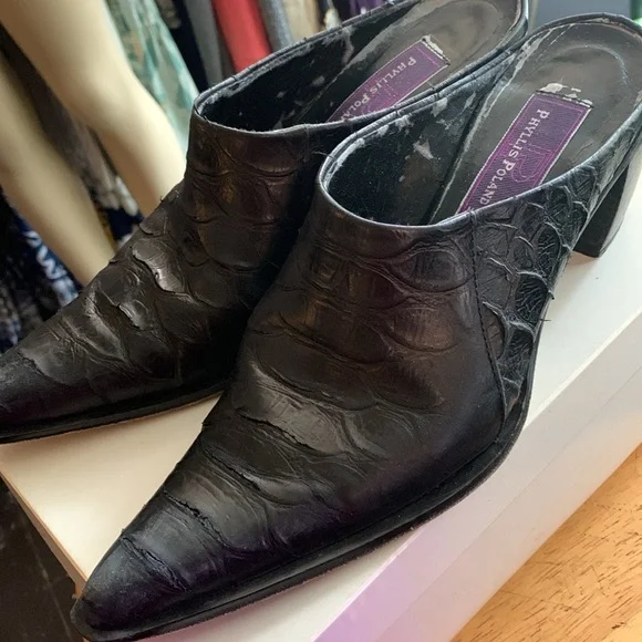 Phyllis Poland Leather Mule - Picture 4 of 8